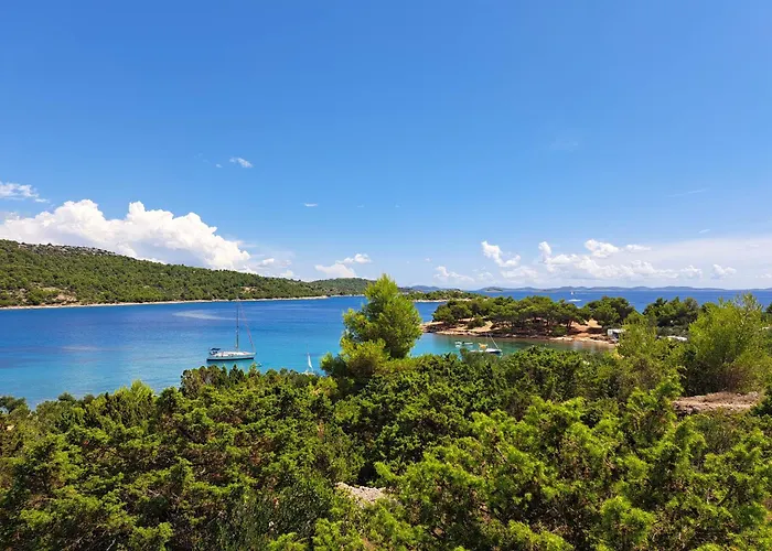 Paradise Kosirina * Murter