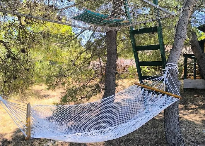 Paradise Kosirina אתר קמפינג