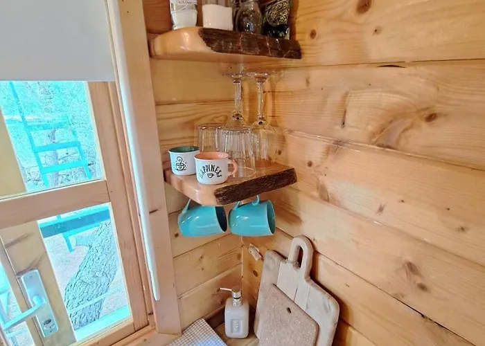 Paradise Kosirina מורטר