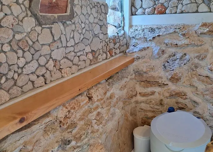 Paradise Kosirina מורטר